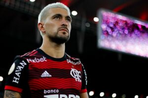 Destaque: Flamengo - Arrasca abriu o jogo sobre futuro no Flamengo