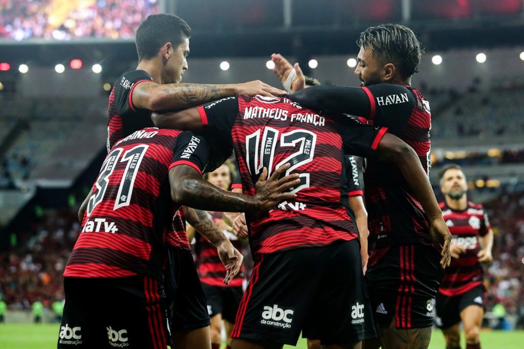 Futebol brasileiro: jogador do Flamengo é citado em esquemas de