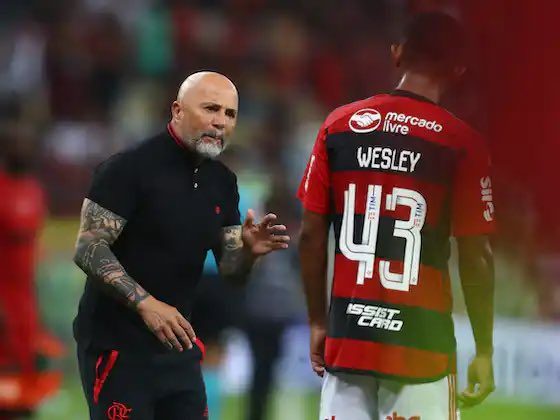 Titular 'às pressas' no Flamengo, Wesley é o jogador sub-20 mais