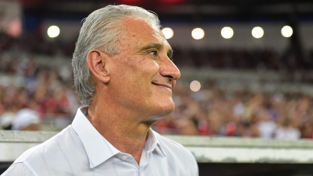 Tite, técnico do Flamengo - Foto: Thiago Ribeiro/AGIF