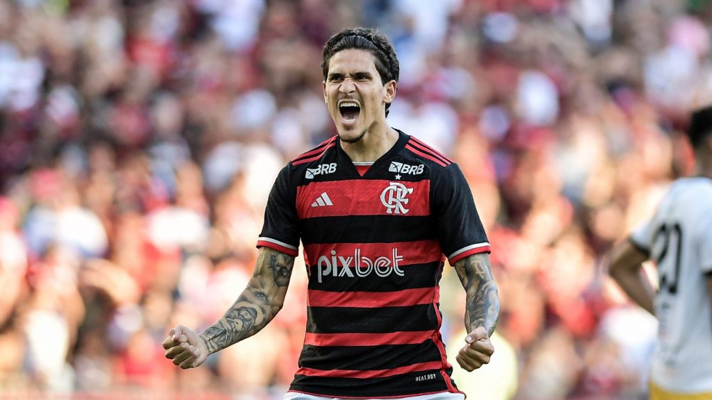 Pedro, atacante do Flamengo - Foto: Thiago Ribeiro/AGIF