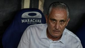 Tite, técnico do Flamengo - Foto: Thiago Ribeiro/AGIF