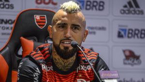 Foto: Marcelo Cortes / Flamengo - Vidal tem saída polêmica do Rio de Janeiro após deixar o Flamengo