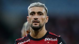 Fotos: GIlvan de Souza/Flamengo - Meia definiu seu futuro após oferta do mundo árabe