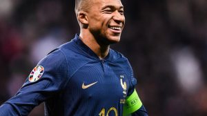 Foto: Divulgação / França - Xeka acabou sendo o carrasco do PSG de Mbappé na Supercopa da França