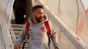 Fotos: Gilvan de Souza/Flamengo - A diretoria vem trabalhar para encontrar um substituto para Everton Ribeiro