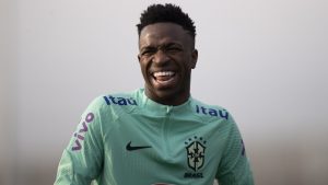 Foto: Lucas Figueiredo/CBF - Diante dos casos de racismo contra o jogador, família quer seu retorno ao Flamengo