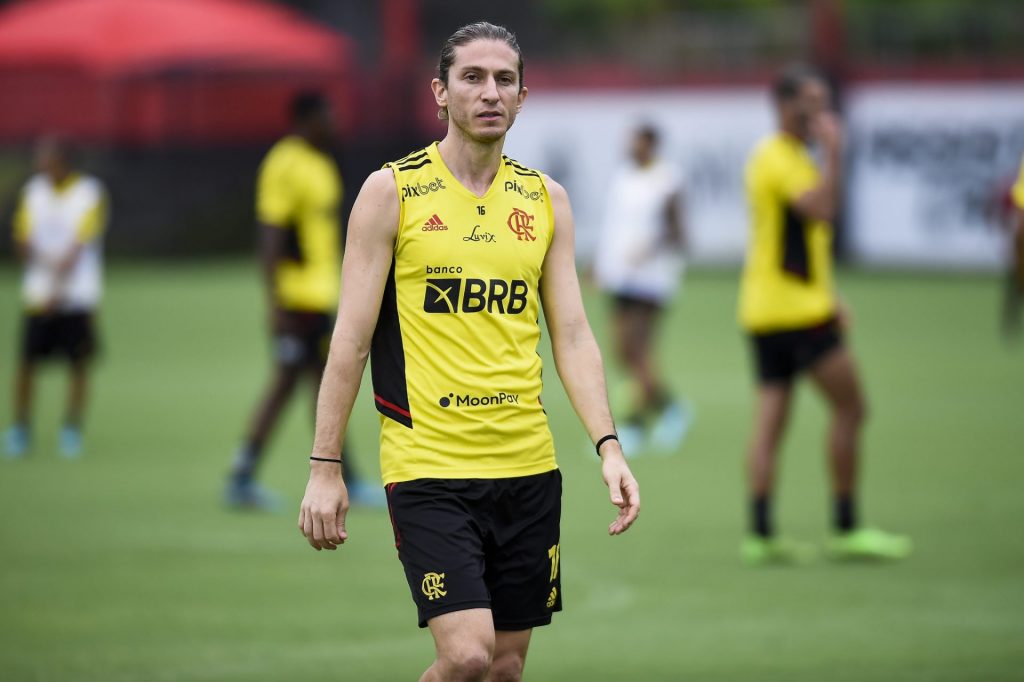 Foto: Marcelo Corte / Flamengo - Filipe Luís não consegue corrigir erros antigos e Flamengo sofre em campo