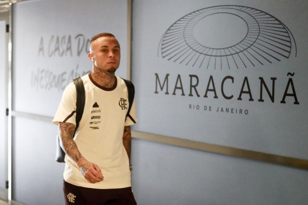 Foto: Gilvan de Souza / CRF - Durante entrevista, ebolina projetou confronto da Libertadores