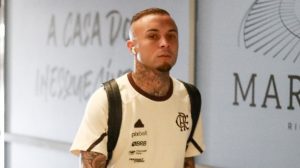 Foto: Gilvan de Souza / CRF - Durante entrevista, ebolina projetou confronto da Libertadores