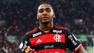 Foto: Gilvan de Souza e Marcelo Cortes / CRF - Lorran destacou sobre o resultado conquistado no Flamengo