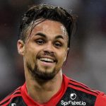 Foto: Thiago Ribeiro/AGIF - A diretoria do Flamengo busca o retorno de Michael