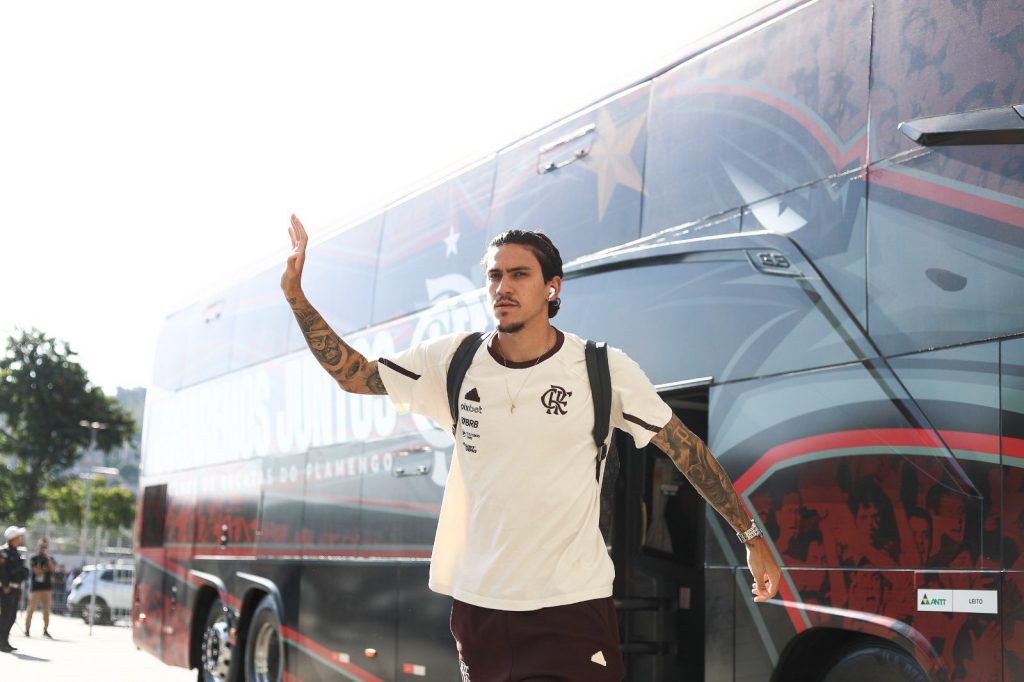 Foto: Marcelo Corte / Flamengo - Com direito a lei do ex, Flamengo garante o resultado