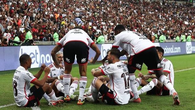 Foto: Gilvan de Souza / Flamengo - Goleada vira tema de provocação nas redes sociais