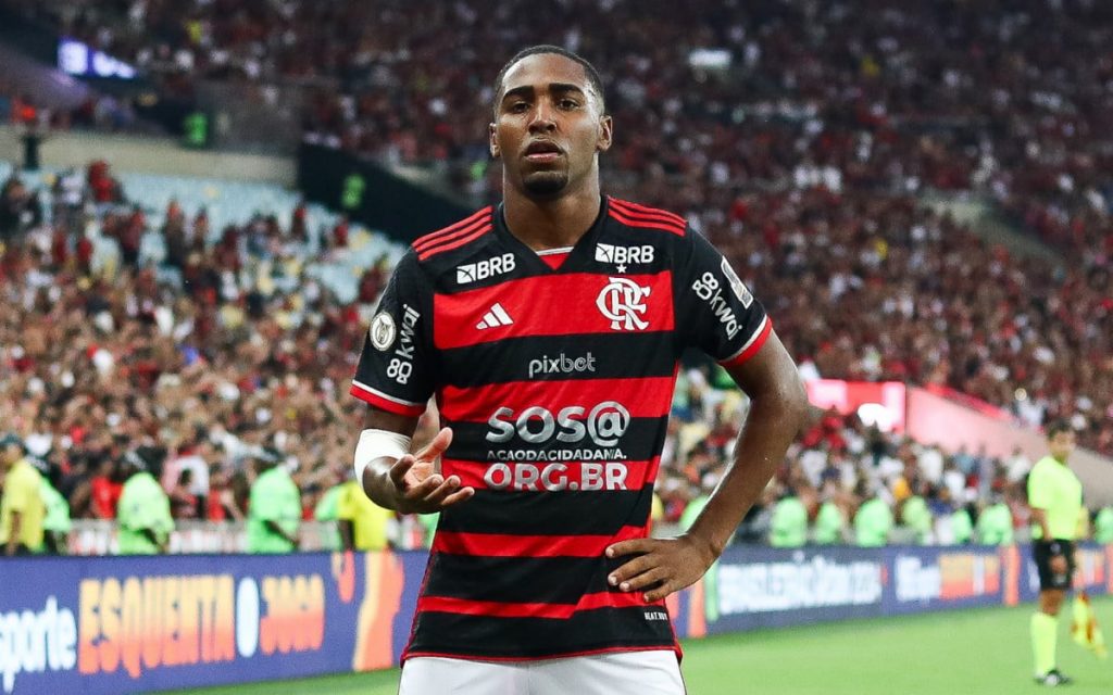 Foto: Gilvan de Souza / Flamengo - Lorran foi barrado por Tite, mas se destacou no sub-20