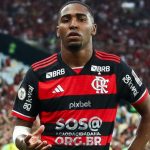 Foto: Gilvan de Souza / Flamengo - Lorran foi barrado por Tite, mas se destacou no sub-20
