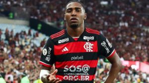 Foto: Gilvan de Souza / Flamengo - Lorran foi barrado por Tite, mas se destacou no sub-20