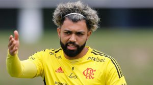 Fotos: Gilvan de Souza / Flamengo - Jornalista aponta troca ideal para acertar saída de Gabigol