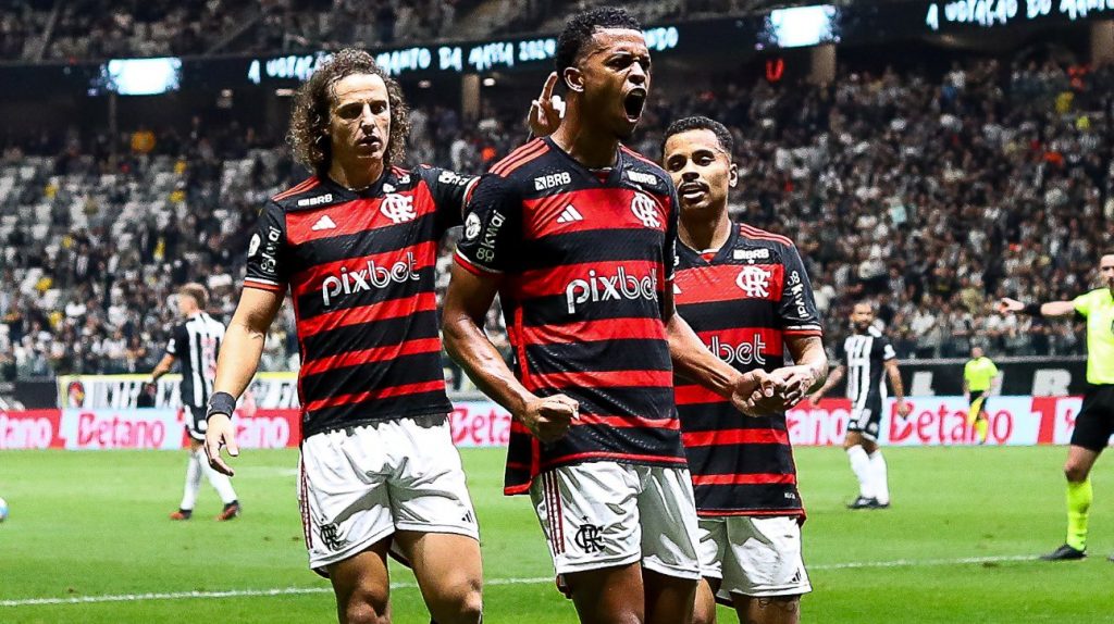 Foto: Gilvan de Souza / Flamengo - Flamengo goleia o Atlético-MG na Arena MRV