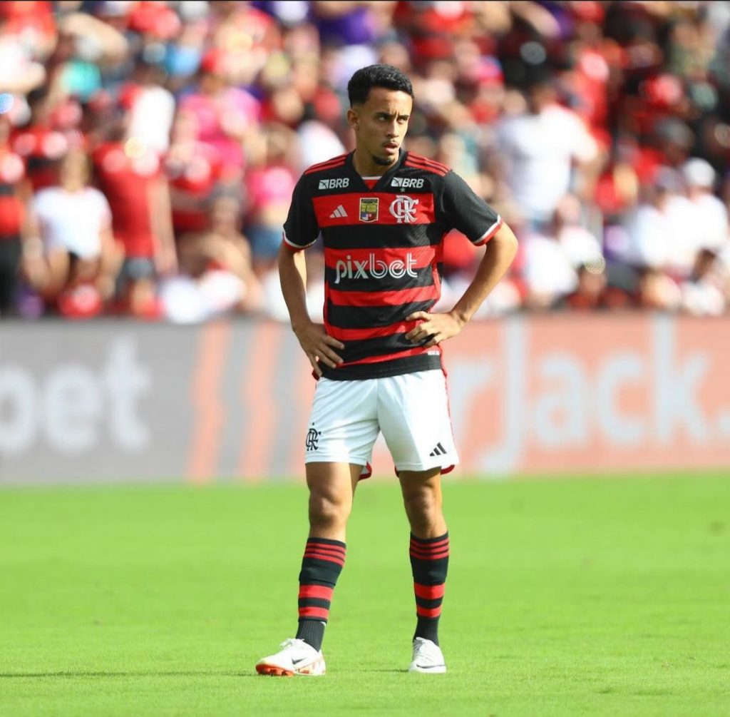 Foto: Marcelo Cortes / Flamengo - Flamengo vem negociando uma das principais joias das categorias de base da equipe