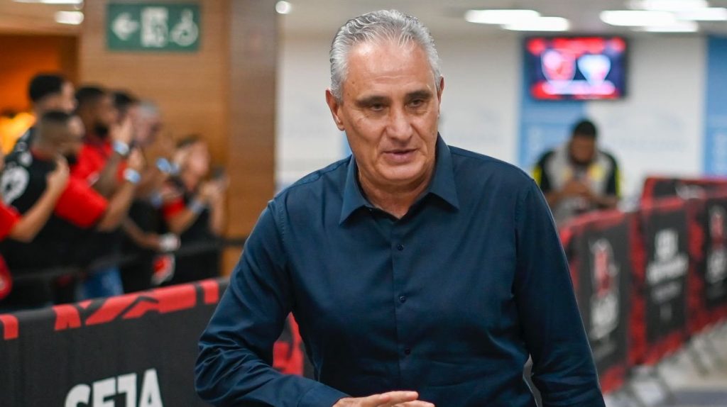 Foto: Marcelo Cortes / Flamengo - Tite erra no Flamengo e desempenho em campo é desastroso