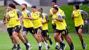 Foto: Marcelo Cortes / Flamengo vem se preparando para próximo confronto