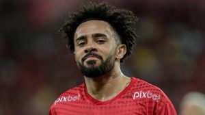 Foto: Thiago Ribeiro/AGIF - Flamengo busca acertar a contratação de Claudinho, mesmo diante da dificuldade da negociação