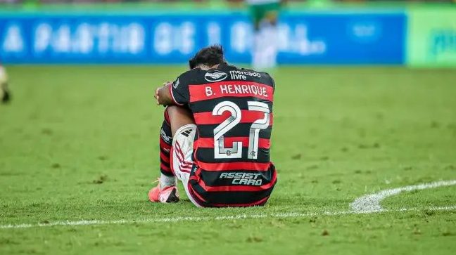 Foto: Marcelo Cortes / Flamengo - A situação do jogador vem preocupando a comissão técnica do Flamengo