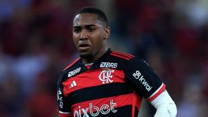 Foto: Buda Mendes / Getty Imagens - Lorran tem futuro definido no Flamengo