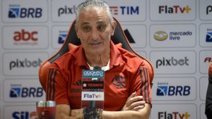 Foto: Marcelo Cortes / Flamengo - Tite fala sobre fragilidade defensiva do Flamengo