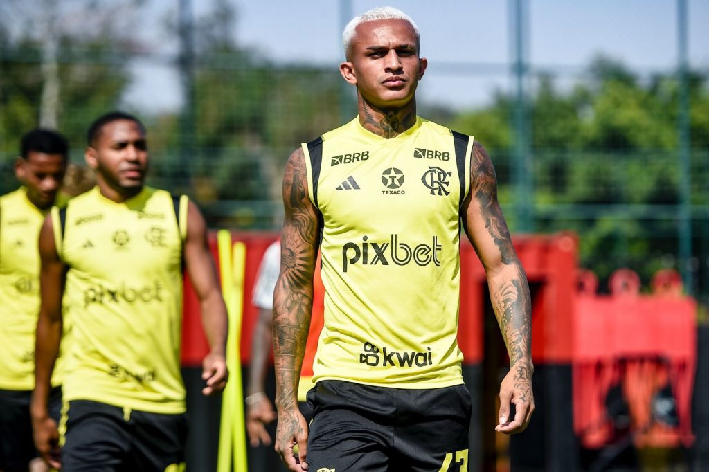 Foto: Marcelo Cortes / Flamengo - Atalanta desistiu da contratação do lateral