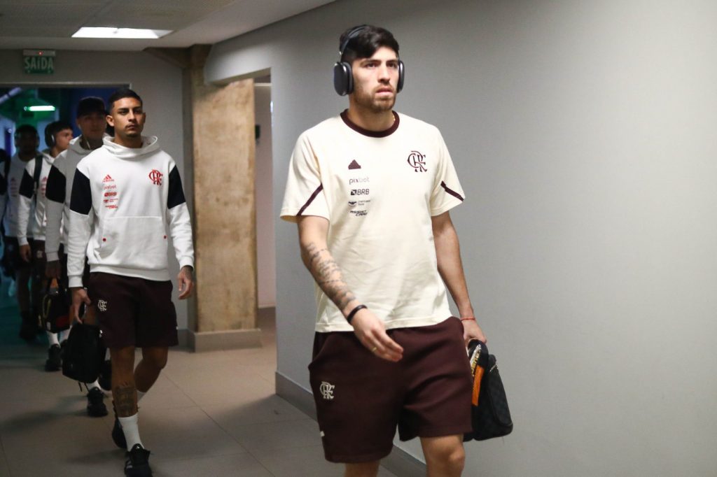 Foto: Gilvan de Souza / Flamengo - Rossi toma atitude importante sobre Matheus Cunha
