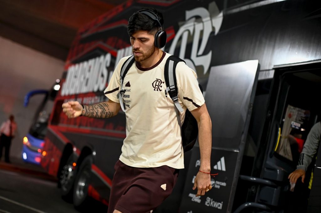 Foto: Marcelo Cortes / Flamengo - Goleiro pegou um pênalti na partida