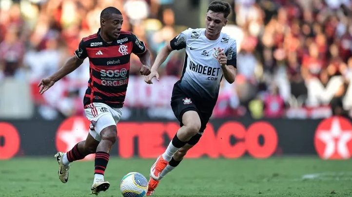 Foto: hiago Ribeiro / Agif - Flamengo enfrenta o Corinthians pelo Brasileirão