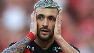 Em noite abaixo, Flamengo está fora da Libertadores - Foto: Buda Mendes/Getty Images