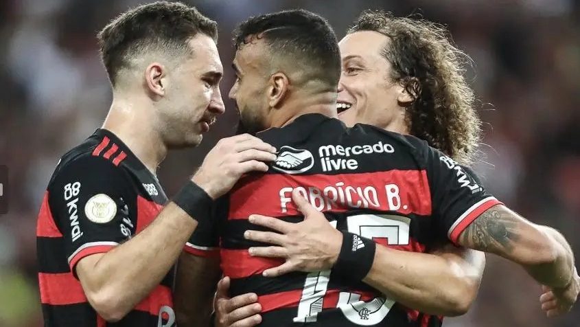 Foto: Gilvan de Souza / Flamengo - Medalhão pode deixar o Flamengo após a chegada de Filipe Luís