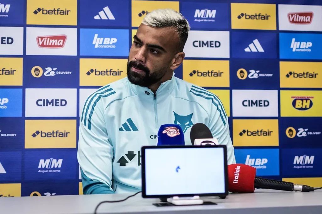 Fabrício Bruno em apresentação no Cruzeiro