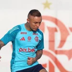 Everton Cebolinha em treino