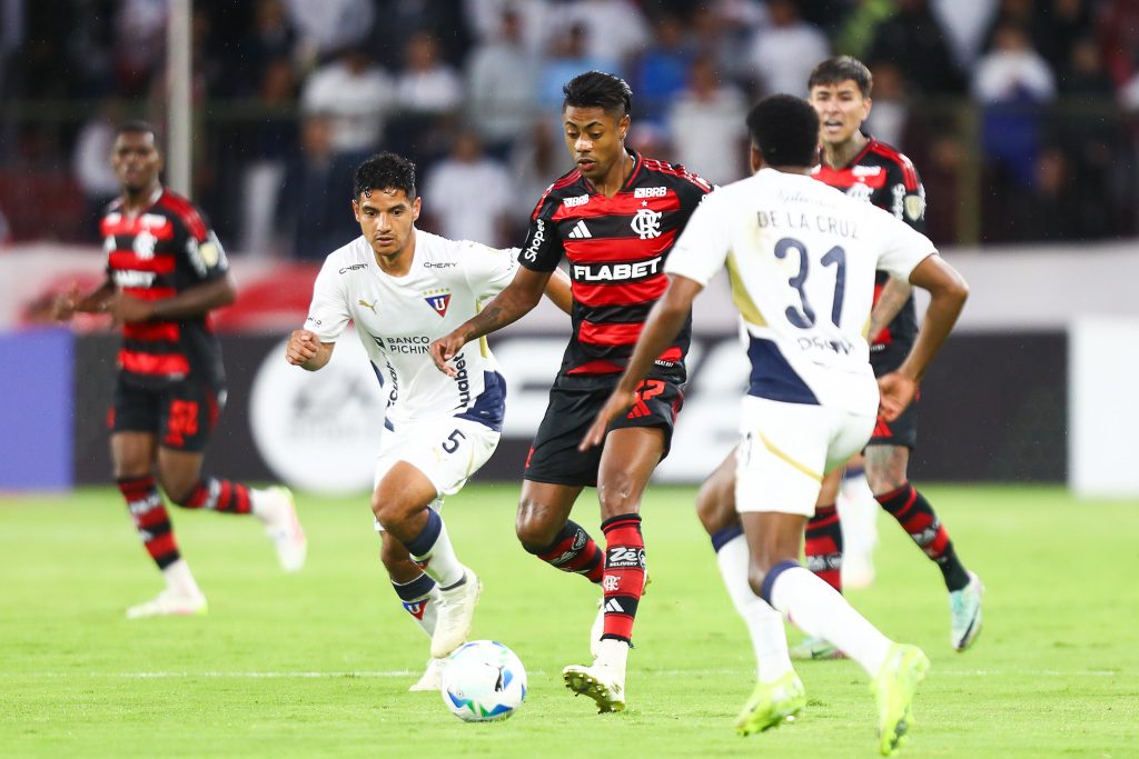 LDU X FLAMENGO. Foto: Gilvan de Souza/Flamengo