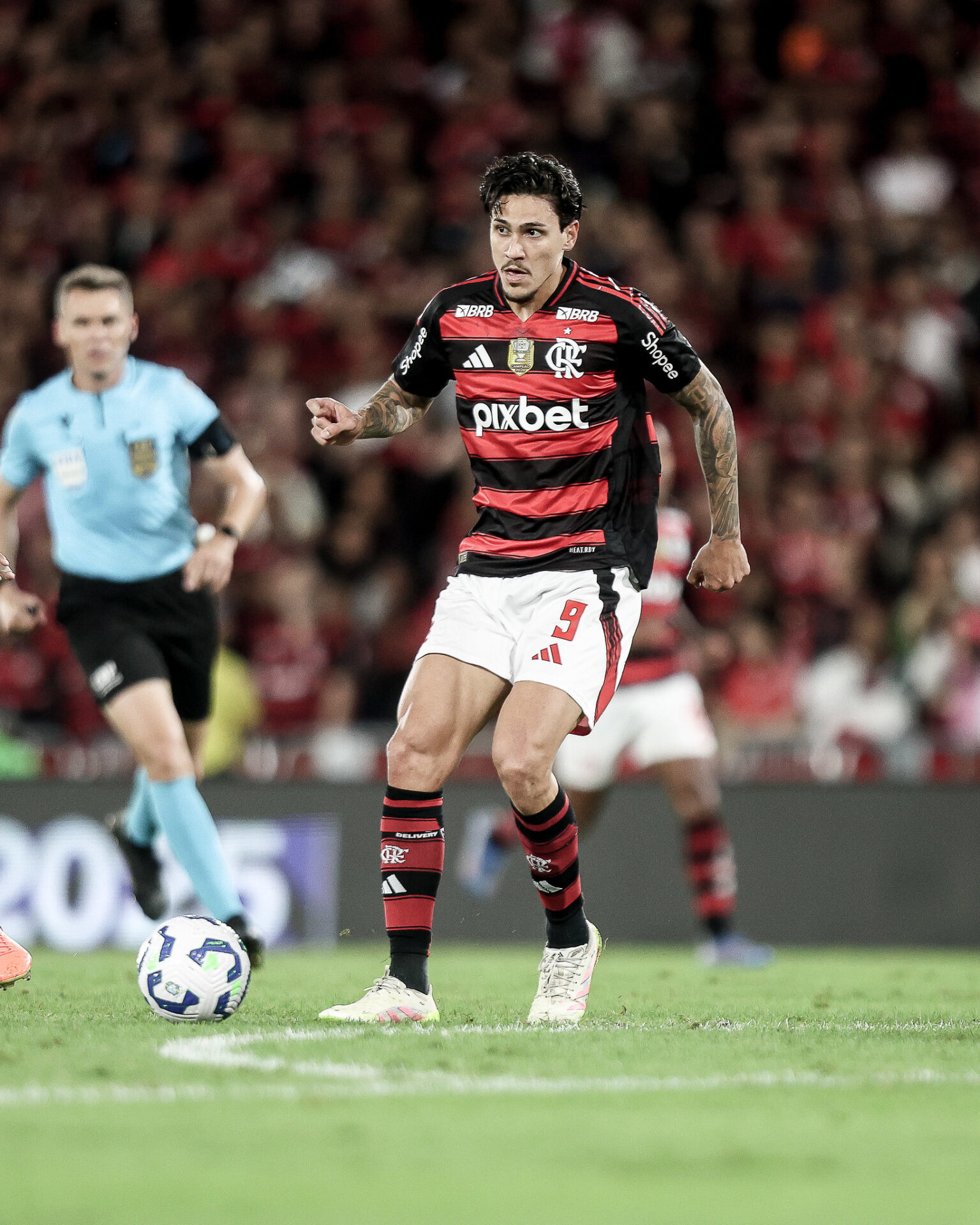 Flamengo mira patrocínio de rival: Mengão em ofensiva no mercado!